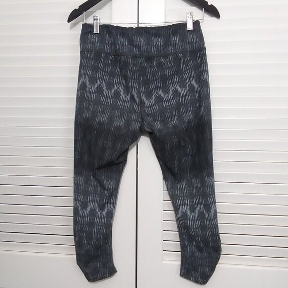 The North Face Womens Motivation Cropped Legging Size Medium - Picture 7 of 7